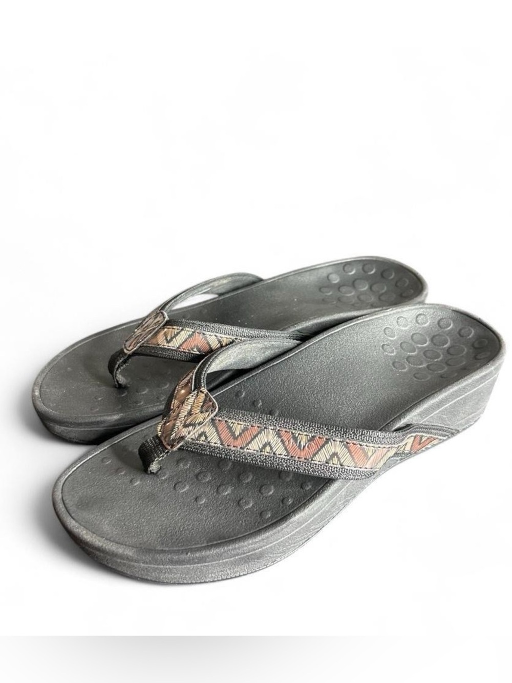 Vionic Wedge Flip-Flop Sandals with Aztec Patterned Straps Black Brown